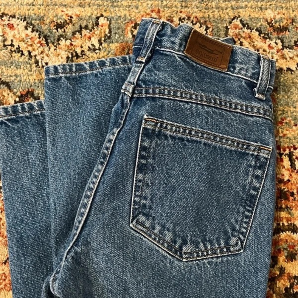 L.L. Bean Men's Straight-Leg Jeans in Dark Blue Denim - Picture 2 of 5
